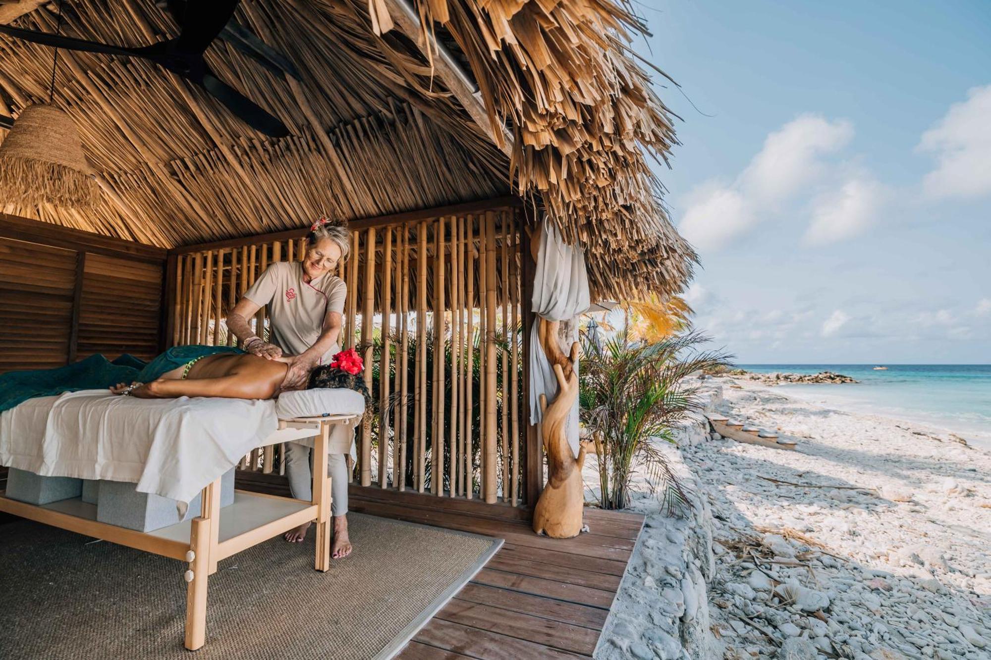 Delfins Beach Resort Bonaire, Tapestry Collection By Hilton 克拉伦代克 外观 照片