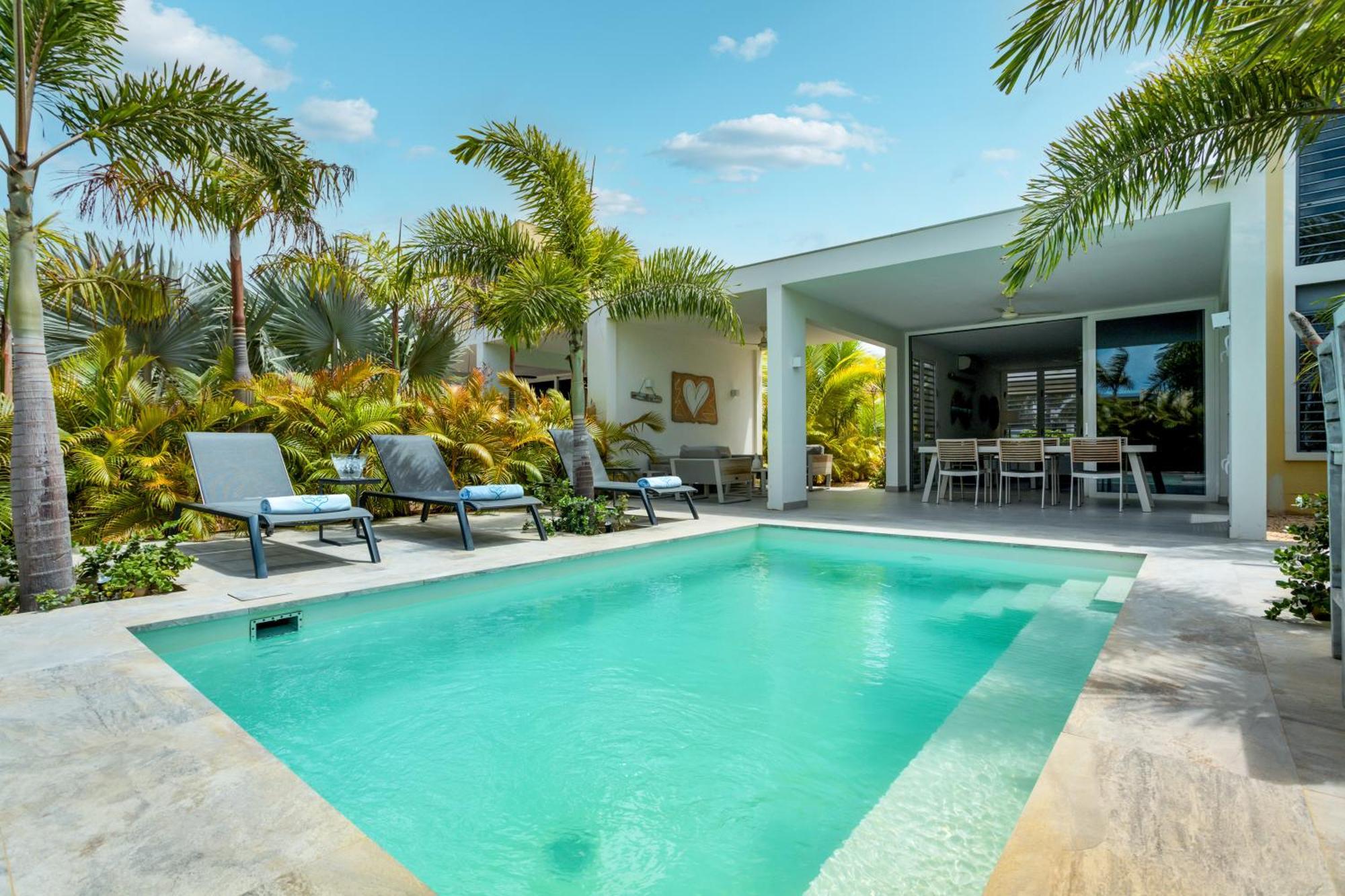 Delfins Beach Resort Bonaire, Tapestry Collection By Hilton 克拉伦代克 外观 照片